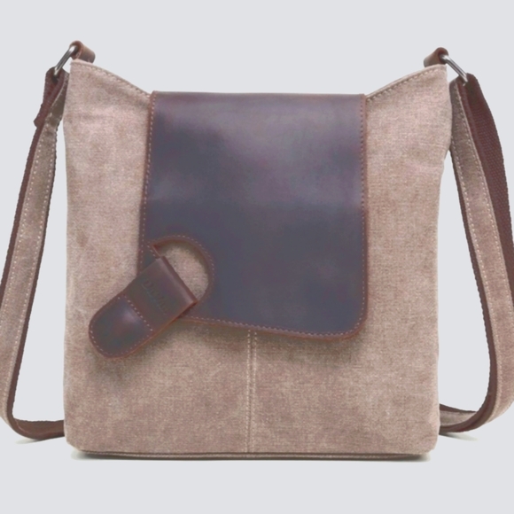 DaVan crossbody bag. - Picture 1 of 10